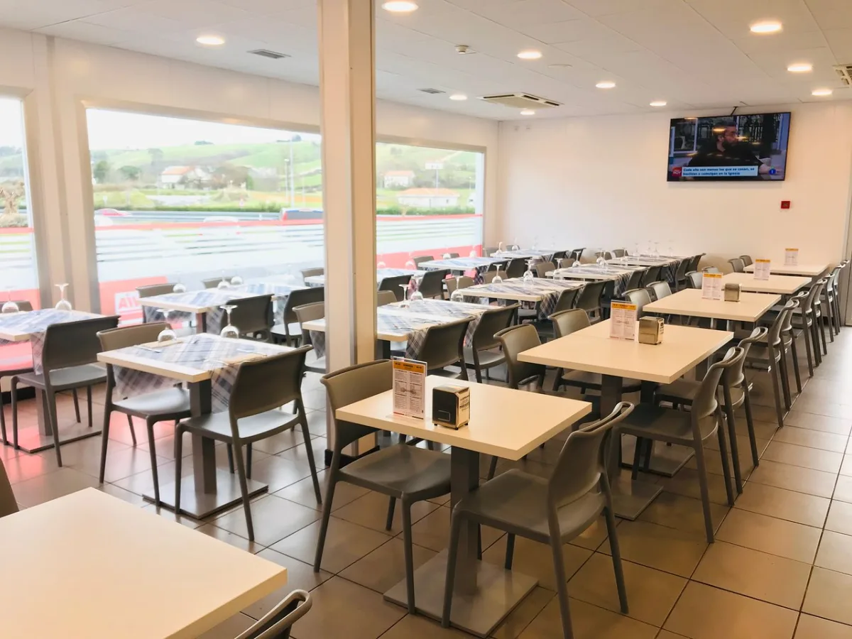 Restaurante La Corbata - Área de Servicio Gornazo