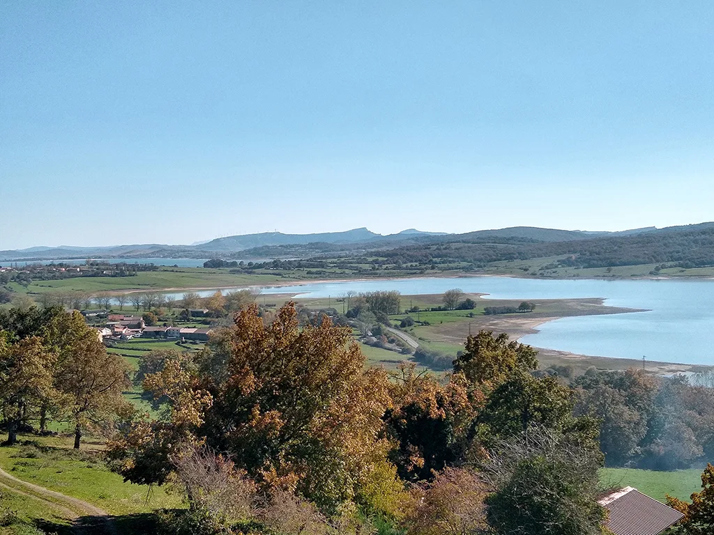 Orillas del Pantano del Ebro (Zona de Orzales)